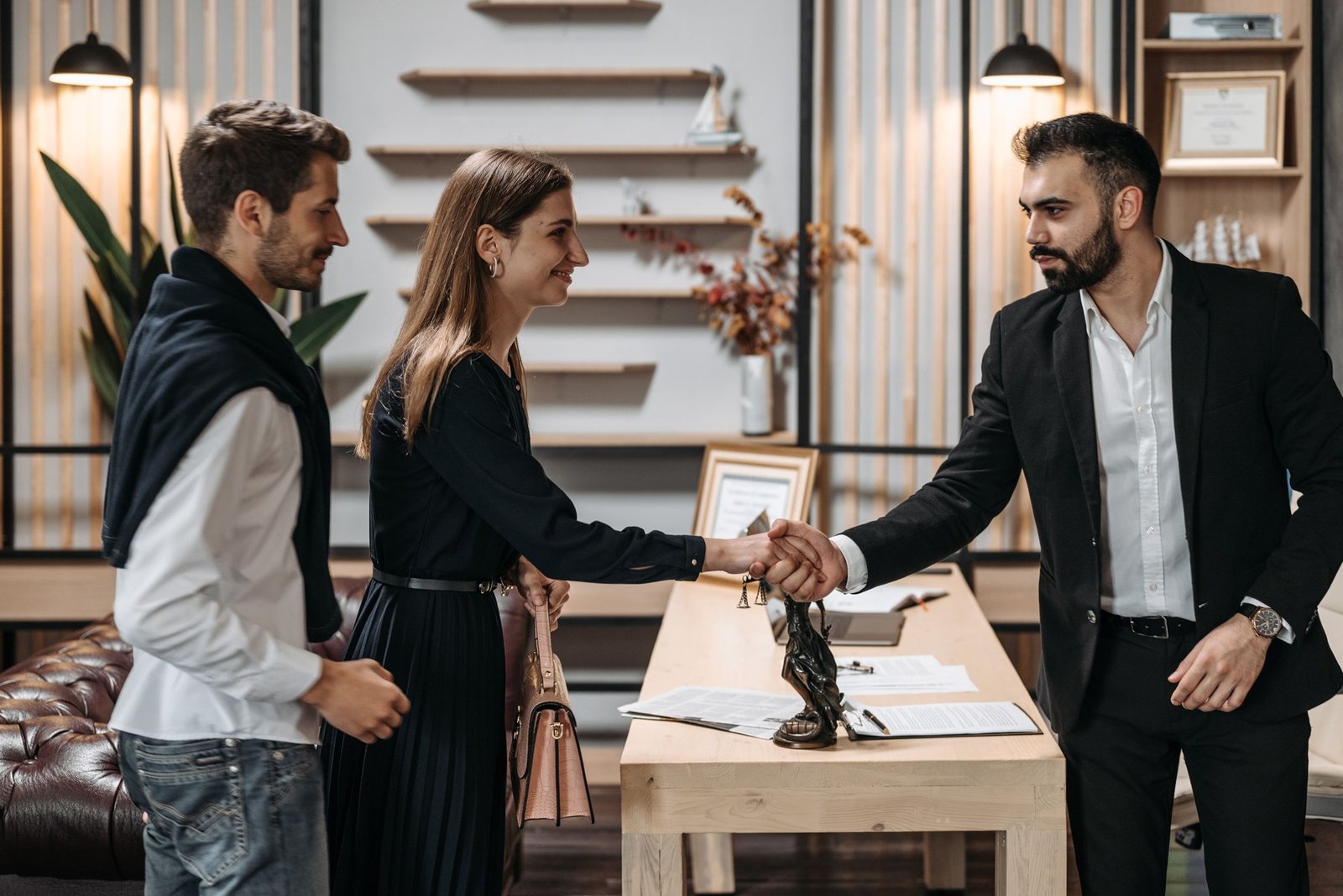 Affiliate marketing partnership handshake